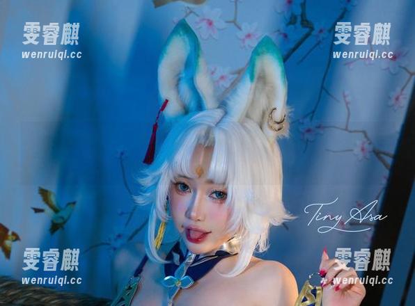 Tiny Asa皮衣写真：意外发现，皮衣与逗比可以如此搭！